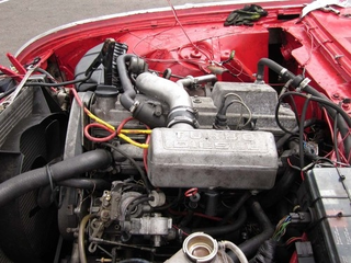 Illustration for article titled Engine Swap of the Day: BMW M21 Turbodiesel Into 1963 Ford Thunderbird!